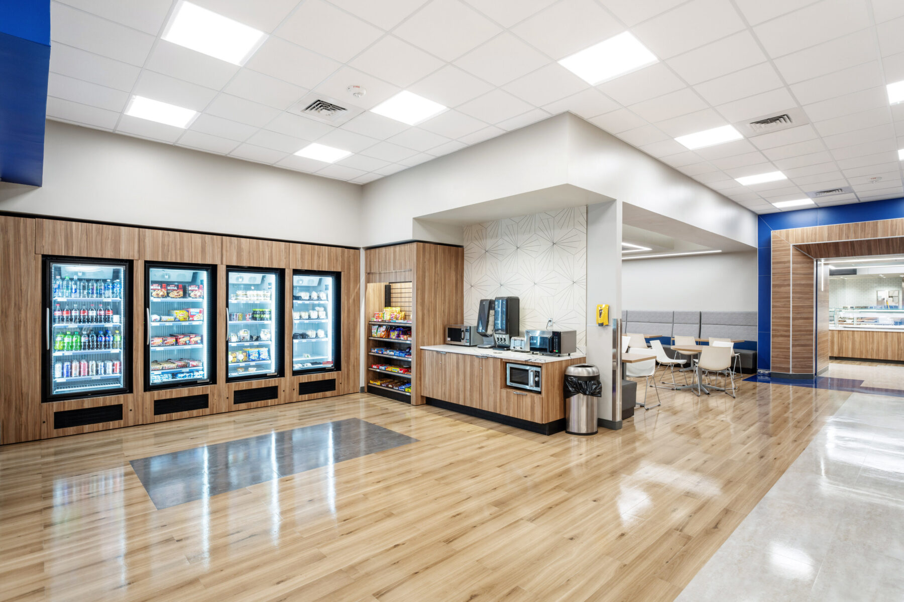 LowRes_UMC_Cafe_108