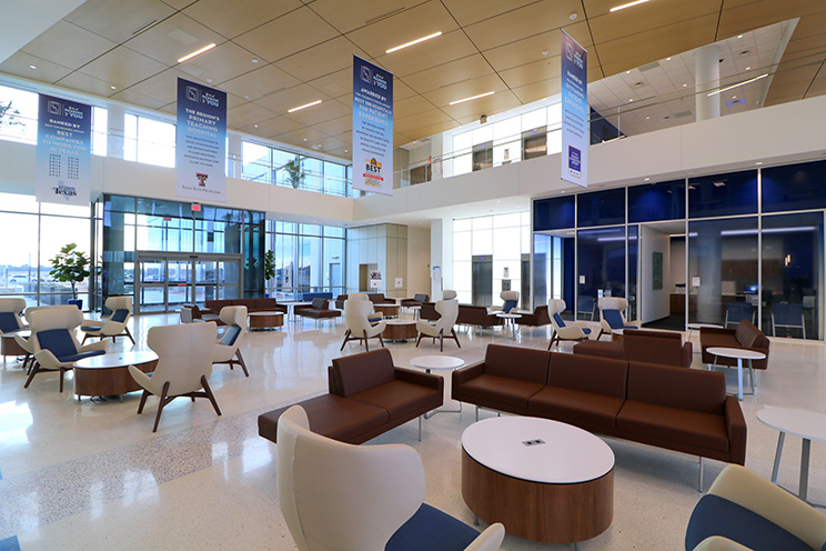 UMC HWH Lobby 02
